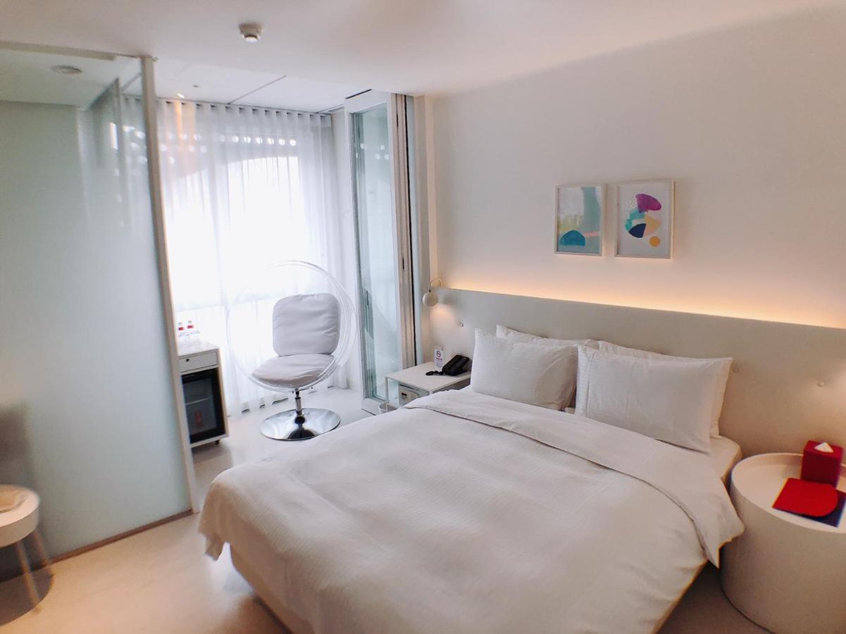 Hotelpoispois泡泡饭店 臺北 外观 照片